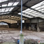 Usine abandonnée deux caravanes