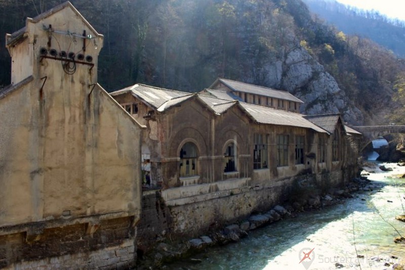 aciérie abandonnée B.