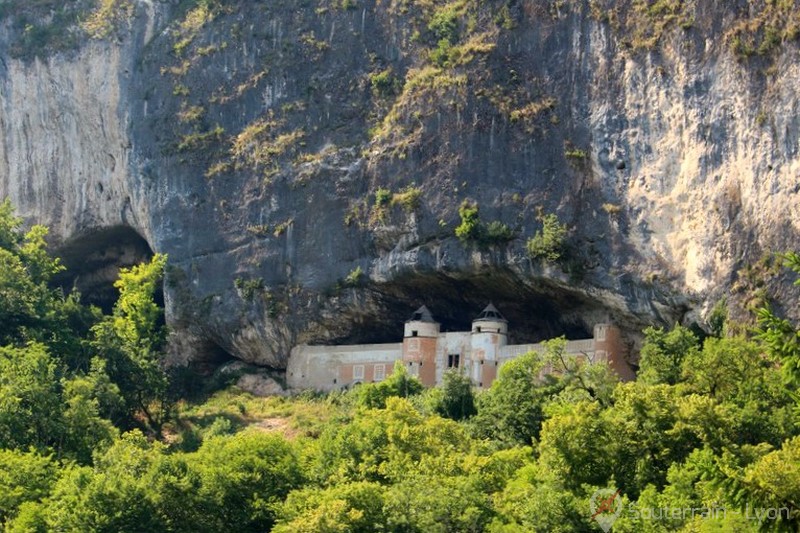 grotte fortifiée FC