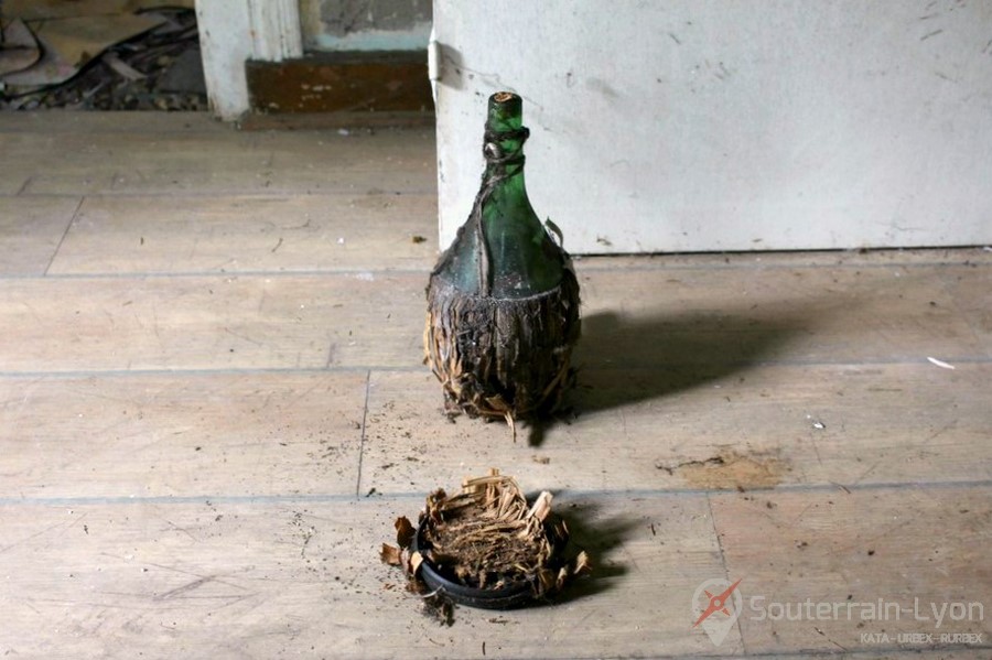 lotissement abandonné maison du gardien