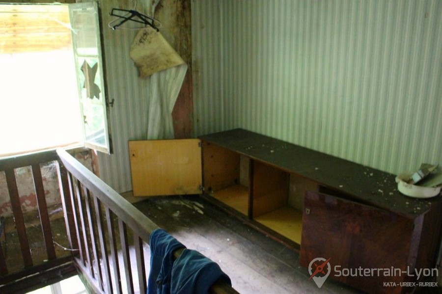 lotissement abandonné maison du gardien