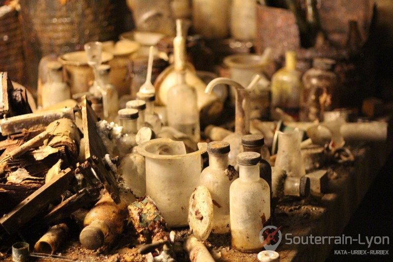 laboratoire abandonné sous la montagne