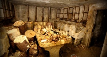 laboratoire abandonné sous la montagne