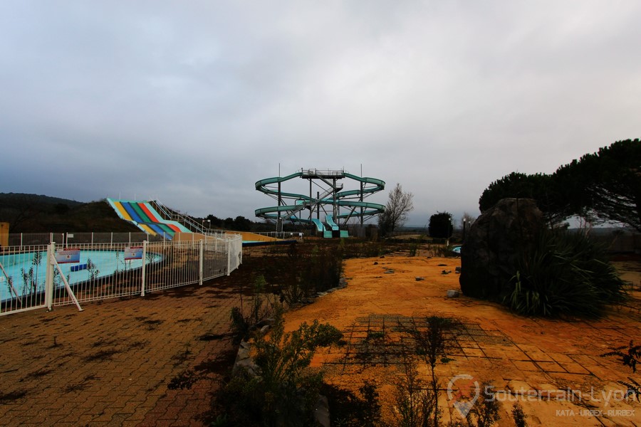 parc de loisir abandonné