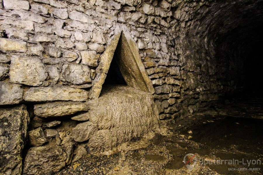 souterrain triangulaire lyon 