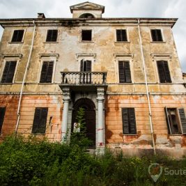 Villa de la fontaine Exploration Urbaine