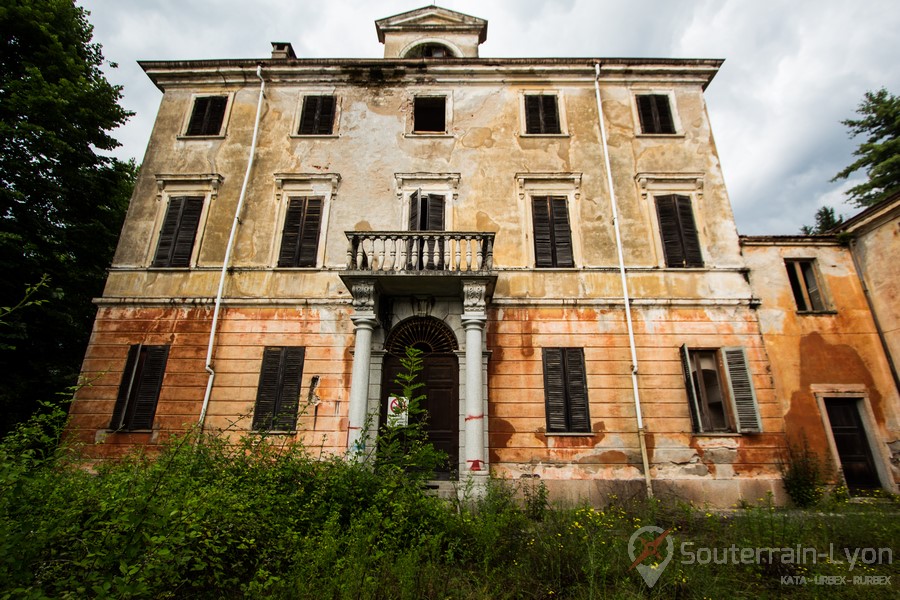 Villa de la fontaine Exploration Urbaine 