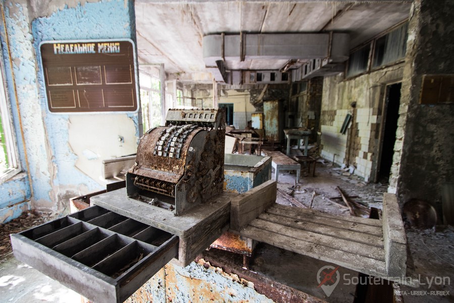 Magasins Pripyat après la catastrophe