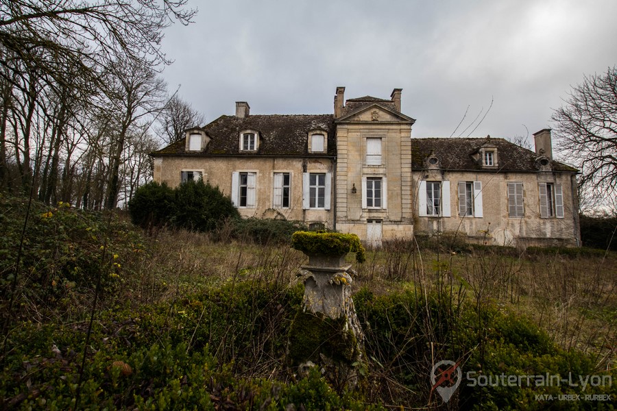 Château Assassin's Creed | Chateau abandonné - Urbex