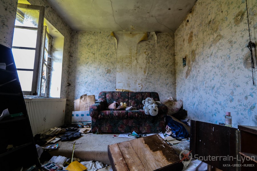 Manoir aux Poupées maison abandonnée urbex