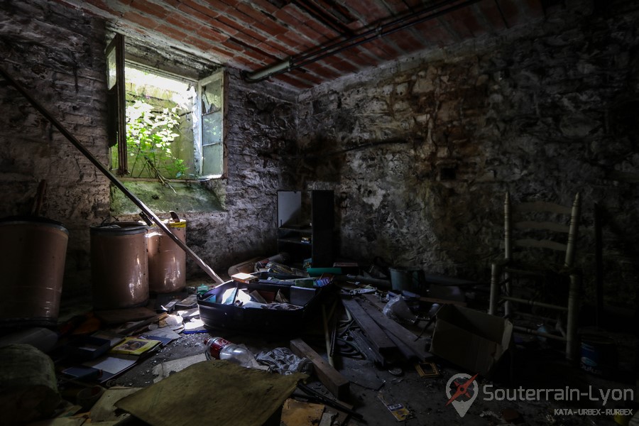 Manoir aux Poupées maison abandonnée urbex