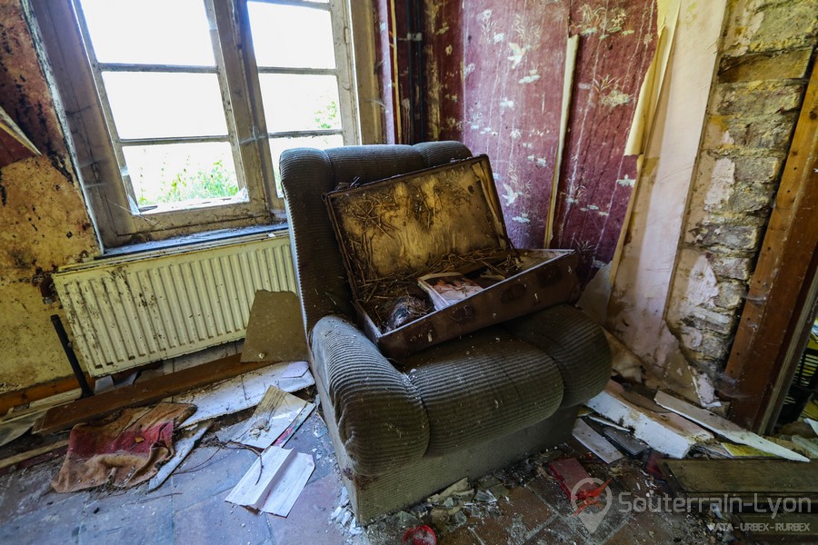 Manoir aux Poupées maison abandonnée urbex