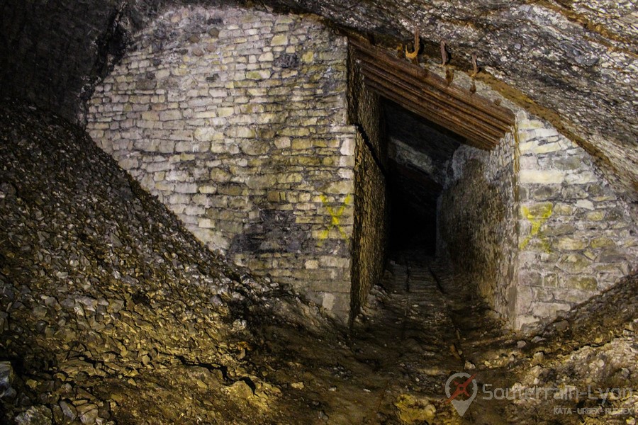 Carrière carrière de ciment abandonnée