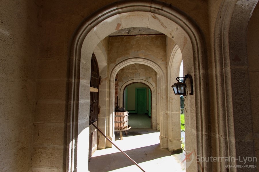 Château Bambi chateau abandonné urbex-18