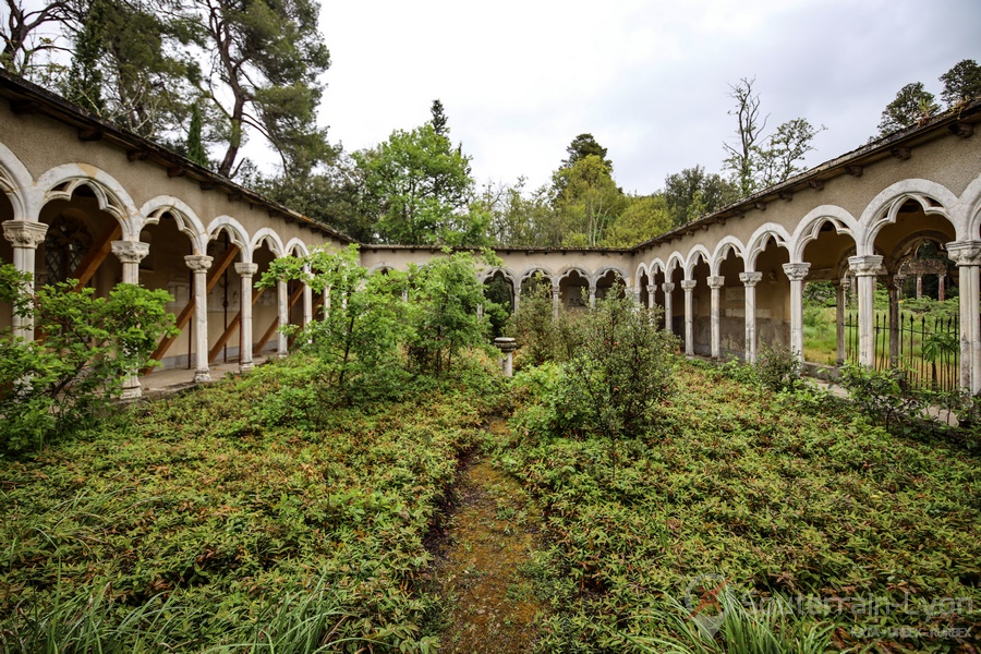 cloître des orangers 1