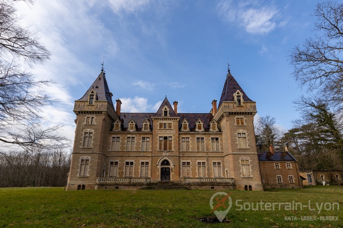 château abandonné france 12